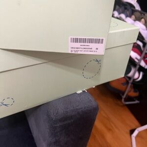 Off white out of office men sneakers